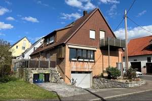 Großes Haus mit 3 Wohneinheiten - hier findet jeder seinen Platz! – Die vollständige Adresse der Immobilie erhältst du vom Anbieter., 74343 Sachsenheim – Vorschaubild 2