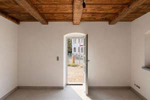 Erstbezug nach Sanierung! Wohnen und Arbeiten im denkmalgeschützten Hofensemble. – Klosterteichplatz 11, 1219 Leubnitz-Neuostra, Dresden – Vorschaubild 10