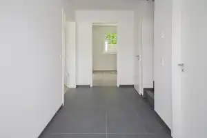 Einzigartiges, großes & modernes Reihenmittelhaus – Neubau und Erstbezug in bester Lage von Biesdorf – Berlin – Vorschaubild 3