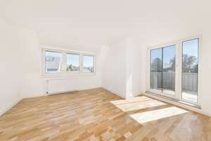 Sonne rein, Alltag raus – modernes Dachgeschoss mit großzügiger Südterrasse! – Die vollständige Adresse der Immobilie erhältst du vom Anbieter., 12279 Marienfelde, Berlin – Vorschaubild 11