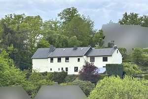 Charmantes Landhaus in idyllischer Lage mit Weitblick und großem Grundstück + Provisionsfrei  – Neuwied (Kreis) – Vorschaubild 1