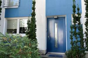  Modernes Split-Level-Stadthaus mit Studio, Dachterrasse & Garten in Duisburg Neudorf- – Die vollständige Adresse der Immobilie erhältst du vom Anbieter., 47057 Neudorf-Süd, Duisburg – Vorschaubild 1