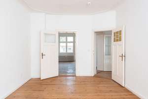 Vermietete 4-Zimmer-Altbauwohnung mit Balkon - großzügige Kapitalanlage in Charlottenburg – Brauhofstraße 15, 10587 Charlottenburg, Berlin – Vorschaubild 8