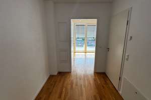Lichtdurchflutete 1-Zimmer-Wohnung mit EBK & Balkon im grünen Buch – Röbellweg 4/6, 13125 Buch, Berlin – Vorschaubild 2