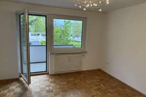 Ruhiges 1-Zimmer-Apartment mit West-Loggia & EBK – Lohgrabenstr. 1A, 93049 Westenviertel, Regensburg – Vorschaubild 2