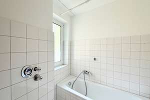 Immobilien Schneider - München-Lehel - Attraktive 3 Zimmer-Wohnung in zentraler Lage – Die vollständige Adresse der Immobilie erhältst du vom Anbieter., 80538 Lehel, München – Vorschaubild 11