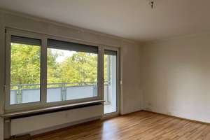 3 Zimmer-Wohnung mit großem Balkon! – Gebbertstr. 160, 91058 Sebaldus, Erlangen – Vorschaubild 3