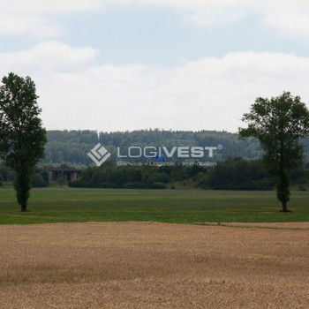 Gewerbegrundstück direkt an der A15!