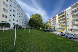 "Schöne 3-Zimmer-Wohnung mit Balkon, Einbauküche und tollem Grundriss" – Albert-Köhler-Straße 10, 9122 Morgenleite, Chemnitz – Vorschaubild 21