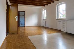 Rheinnahes Mehrparteienhaus mit Entwicklungspotenzial und freier Gewerbeeinheit – Die vollständige Adresse der Immobilie erhältst du vom Anbieter., 50999 Weiß, Köln – Vorschaubild 11