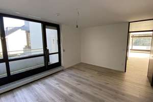 Ruhige 2 Zimmer Whg mit 2 Balkonen + Hobbyraum + Garage - Nähe Englischer Garten – Wesendonkstraße 32, 81925 Oberföhring, München – Vorschaubild 7