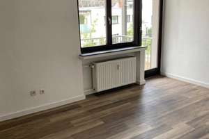 HELLE 4 ZIMMER WOHNUNG!!! zentrale Lage und viel Platz! – Peter-Bauer-Straße 16, 50823 Neuehrenfeld, Köln – Vorschaubild 1