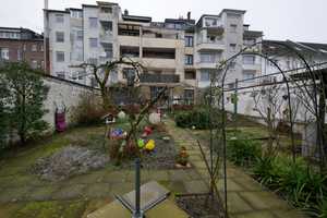 Selber wohnen mit Garage und Garten + Mieteinnahmen generieren - in Düsseldorf-Heerd möglich!!! – Düsseldorf – Vorschaubild 1
