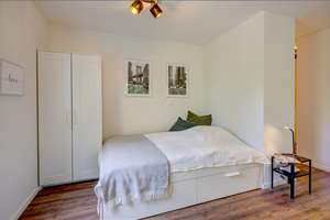 Möbliert: Großzügige 1-Zimmer Wohnung mit Balkon – 80997 Allach, München – Vorschaubild 3