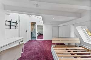 Property thumbnail 42