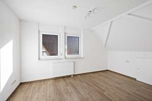 Rarität! Renditestarkes, solides 4-Familienhaus in zentraler Lage von Rosenfeld! – Die vollständige Adresse der Immobilie erhältst du vom Anbieter., 72348 Rosenfeld – Vorschaubild 23
