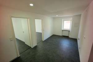 Zweitbezug - 2 Zimmer / Küche / Bad / Flur direkt am Arnulfsplatz – Zur schönen Gelegenheit 7, 93047 Innenstadt, Regensburg – Vorschaubild 9