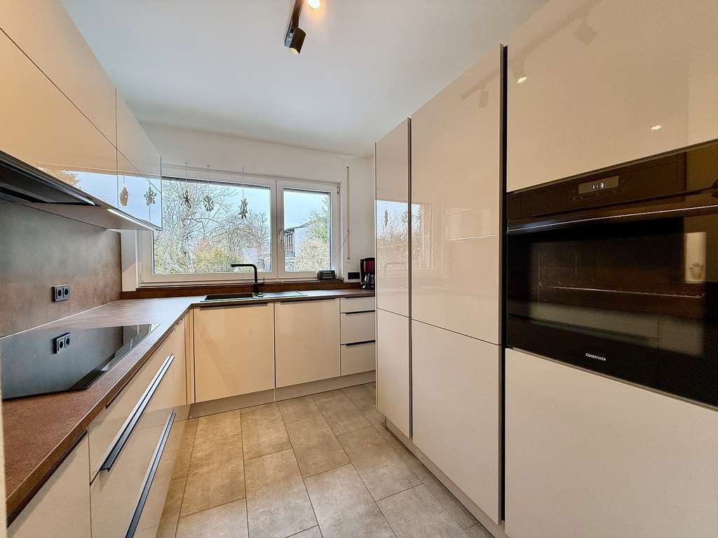 Immobilie in Kronach - Traumhaftes Wohnhaus mit Garten in bester Lage von Kronach - Bild 4