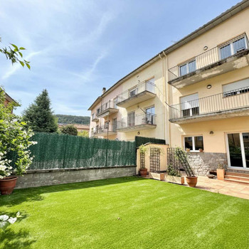 Licht, Raum, Garten und Wärme in einem Zuhause, das alles hat, damit Sie bleiben möchten.