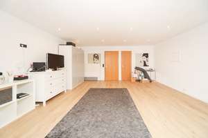 Property thumbnail 16