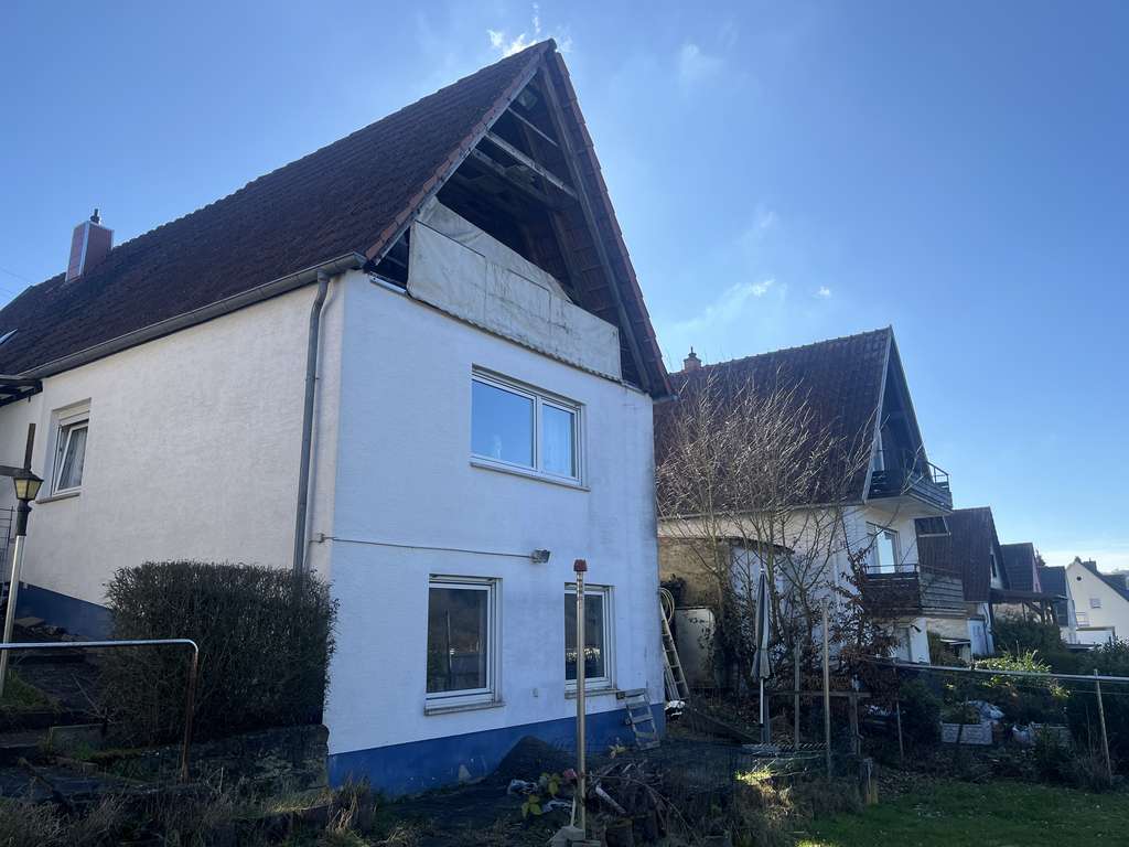 Immobilie in Kusel - 🏡 Wohnen mit Sonne, Ruhe & Panorama - Ihr neues Zuhause mit großzügigem Grundstück - Bild 2