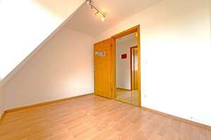 Charmante 3-Zi.-Wohnung mit Einbauküche, Stellplatz und zusätzlichem Dachboden – Die vollständige Adresse der Immobilie erhältst du vom Anbieter., 74382 Neckarwestheim – Vorschaubild 10