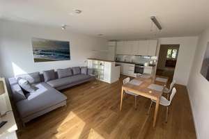 Möblierte Designwohnung, Top-Lage in Köln Bayenthal, Nähe Rhein, Sonnenbalkone, All-in-Miete – Bernhardstr. 147, 50968 Bayenthal, Köln – Vorschaubild 9