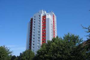 Frisch sanierte 2-Zimmer-Wohnung mit Balkon – Almatastraße 29, 28219 Walle (Ortsteil), Bremen – Vorschaubild 1
