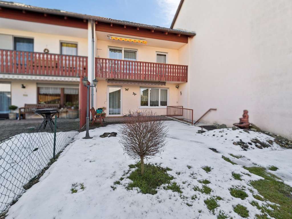 Immobilie in Erharting - Gepflegtes Reihenmittelhaus in Töging - kurzfristig verfügbar  - Bild 2