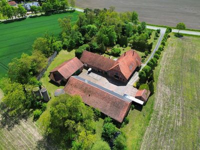 // Bauernhaus in Alleinlage mit 7 ha arrondierter Ackerfläche