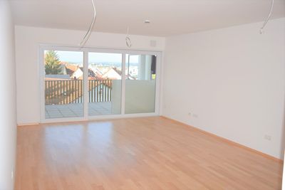 Tolle 2-Zimmer-Whg. mit großem Balkon u. TG-Stellplatz - direkt in Böblingen