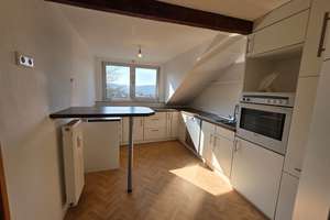 Provisionsfreie helle 3-Zimmer-Dachgeschosswohnung mit Wintergarten & Weitblick in Oberbarmen