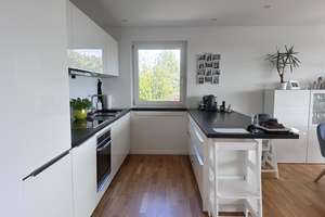 Moderne 3,5-Zimmer- Penthouse-Wohnung mit großer Dachterrasse und Blick auf den Bodensee und Alpen i – Die vollständige Adresse der Immobilie erhältst du vom Anbieter., 88048 Friedrichshafen – Vorschaubild 5
