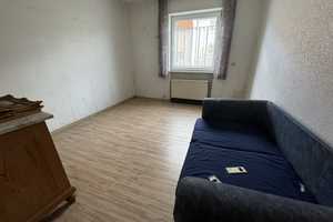 Wohnhaus mit vielen Zimmer und kleinem Grundstück zum Modernisieren in Laupheim-Untersulmetingen – Biberach (Kreis) – Vorschaubild 14