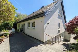 Freistehendes 1-2 Familienhaus mit sonniger Süd-Terrasse – Die vollständige Adresse der Immobilie erhältst du vom Anbieter., 65232 Taunusstein – Vorschaubild 3