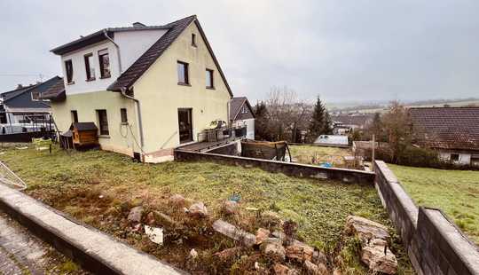 Bild von Freistehendes Einfamilienhaus in ruhiger Lage – erneuert, modern, sofort bezugsbereit…