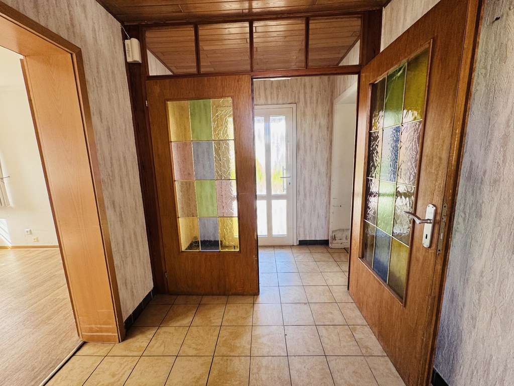 Immobilie in Dierdorf - Ihr Zuhause mit Potenzial – freistehendes Haus für die ganze Familie in Dierdorf! - Bild 1