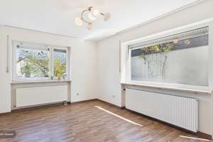 Vielseitiges, gepflegtes Zweifamilienhaus mit Garten – Die vollständige Adresse der Immobilie erhältst du vom Anbieter., 90574 Roßtal – Vorschaubild 3