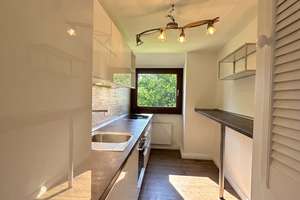 Historischer Charme trifft Moderne: Sanierte 3-Zimmer-Traumwohnung im Denkmal mit idyllischem Garten – Lindenallee 90, 50968 Marienburg, Köln – Vorschaubild 10