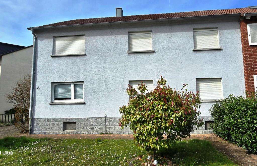 2-Familienhaus in guter Lage zentraler Lage von Hanau Großauheim