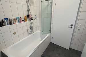 Attraktive 2,5 Zimmerwohnung mit Dachterrasse und Klimaanlage – Aprikosenstr. 25B, 70329 Obertürkheim (Ortsteil), Stuttgart – Vorschaubild 13