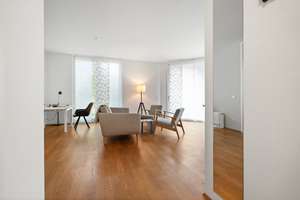 LUXUS AM VILLENGARTEN: Exklusive 2-Zimmer-Wohnung in begehrter Lage zu vermieten. – Die vollständige Adresse der Immobilie erhältst du vom Anbieter., 70174 Relenberg, Stuttgart – Vorschaubild 4