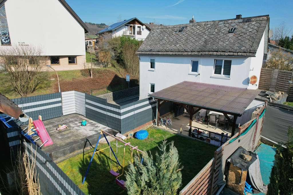 Immobilie in Greifenstein - Umfangreich modernisiertes Einfamilienhaus mit Garten und Garage - provisionsfrei - Bild 3