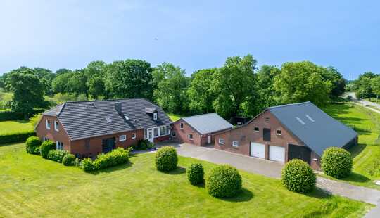 Bild von Einfamilienhaus mit Einliegerwohnung auf 15.871 m² – Ideal für Familien & Tierhaltung