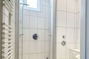Altbaucharme mit Südwestbalkon – 3 Zimmer im Generalsviertel – Die vollständige Adresse der Immobilie erhältst du vom Anbieter., 20253 Hoheluft-West, Hamburg – Vorschaubild 10