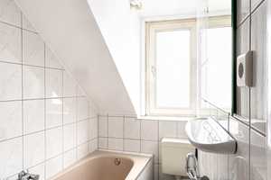 Komplett renoviertes Dachgeschoss - Apartment im beliebten Lorettoviertel – Konkordiastraße 89, 40219 Düsseldorf – Vorschaubild 7