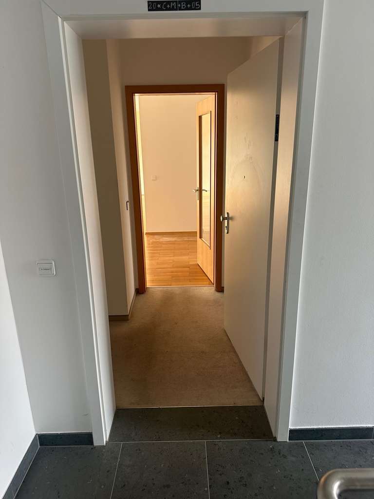 Immobilie in Pullach im Isartal - Großzügige 4-Zimmer-Wohnung mit Balkon und Loggia in Südausrichtung! - Bild 4