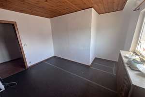 Flexibel nutzbar: 8-Zimmer-Wohnung in Lampertheim – Die vollständige Adresse der Immobilie erhältst du vom Anbieter., 68623 Lampertheim – Vorschaubild 9