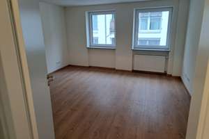Erstbezug nach Sanierung: Exklusive 3,5-Zimmer-Wohnung in Würzburg – Karmelitenstraße 36, 97070 Altstadt, Würzburg – Vorschaubild 9