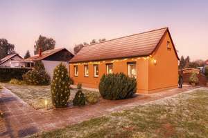 Haus mit Geschichte, Grundstück mit Zukunft – hier beginnt Ihr Projekt! – Die vollständige Adresse der Immobilie erhältst du vom Anbieter., 14776 Neustadt, Brandenburg an der Havel – Vorschaubild 1